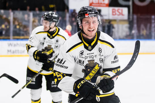 AIKs Alfred Barklund jublar