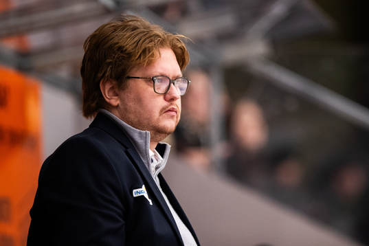Almtunas assisterande tränare Jimmy Anderström