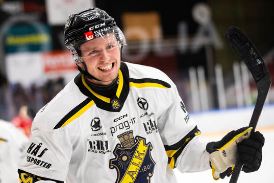 AIKs Alfred Barklund jublar