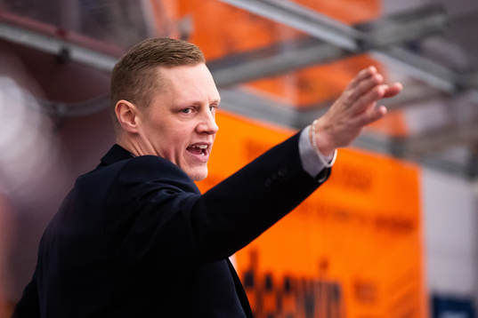 Almtunas tränare Robert Kimby