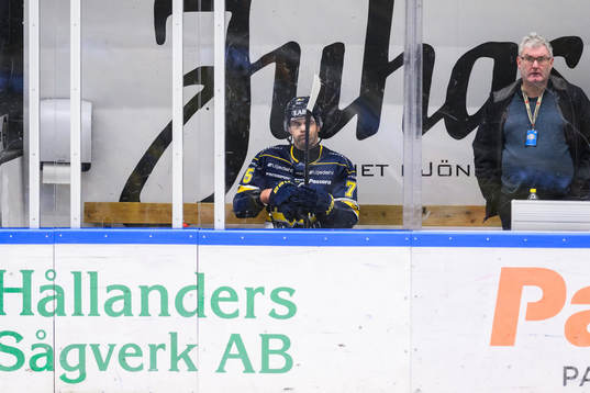 HV71s Radan Lenc i utvisningsbåset