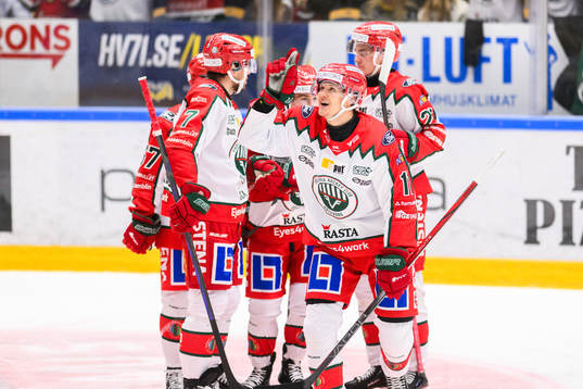 Frölundas Erik Borg  jublar