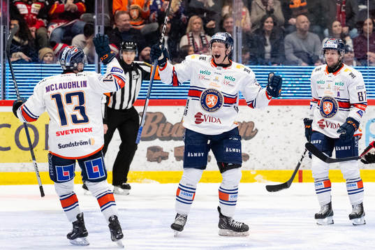 Växjös Dylan McLaughlin , Emil Sylvegård och Robert