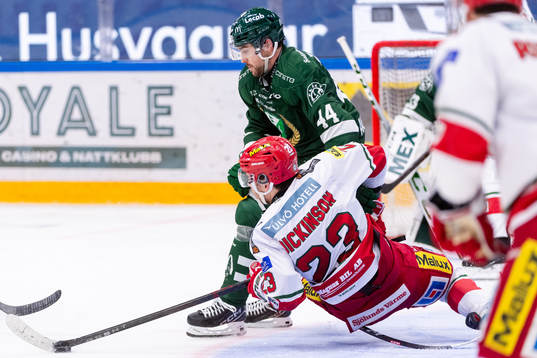 Färjestads Jonathan Andersson och MoDos Josh Dickinson
