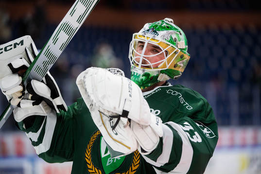 Färjestads målvakt Maxime Lagacé jublar