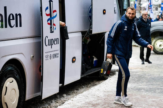 Magnus Wolff Eikrem of Molde arrives