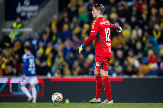 Goalkeeper Oliver Petersen of Molde