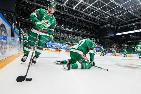 Rögles Lukas Ekeståhl-Jonsson och Lian Bichsel