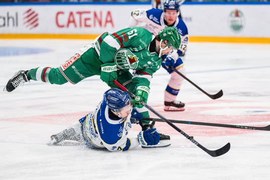 Rögles Lukas Ekeståhl-Jonsson och Leksands Marcus Karlberg
