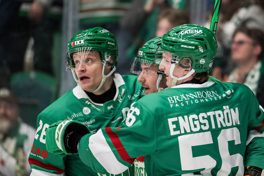 Rögles Anton Bengtsson och Linus Sandin jublar