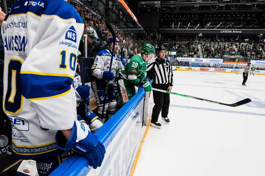 Leksands Anton Lindholm  och Rögles Anton Bengtsson i