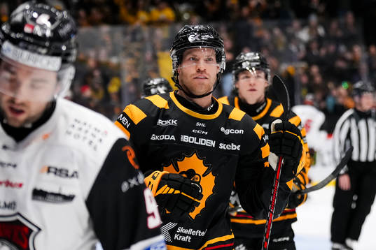Skellefteås Oscar Lindberg jublar