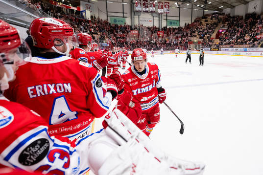 Timrås Axel Rindell jublar