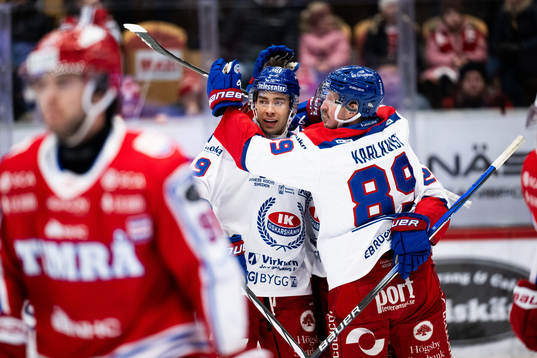 Oskarshamns Ahti Oksanen jublar