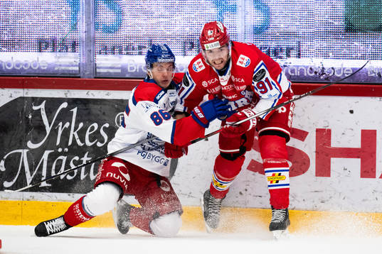 Oskarshamns Lukas Jasek och Timrås Magnus Pääjärvi