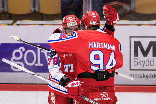 Timrås Sebastian Hartmann jublar