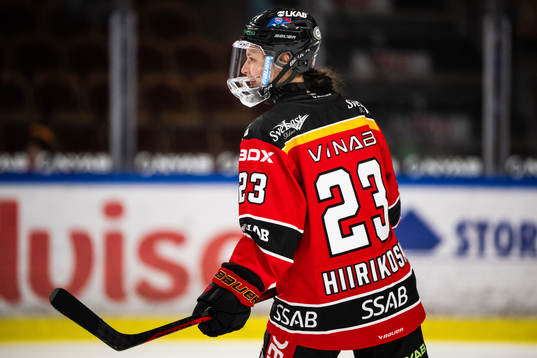 Luleås Jenni Hiirikoski, för dagen med nummer 23 för att