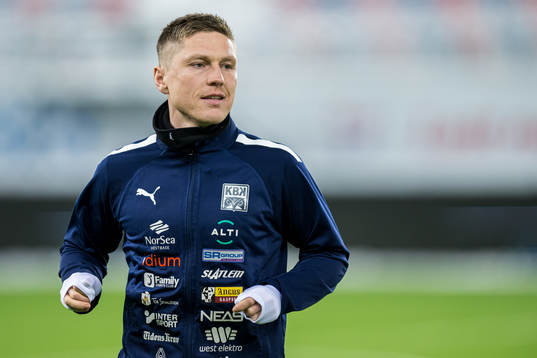 Torgil Gjertsen of Kristiansund warms up