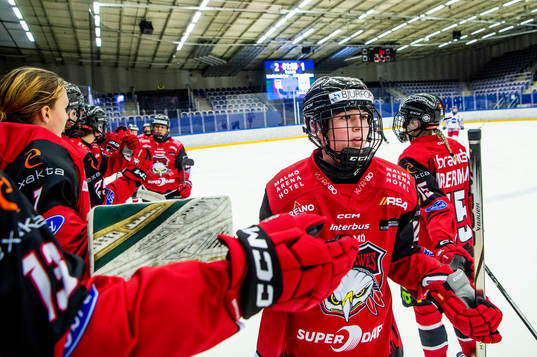 Malmö Redhawks Silke Glud jublar