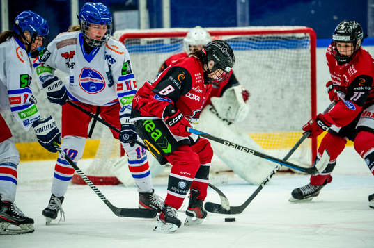 Malmö Redhawks Hilda Törner mot Hvidovres Sara Julie