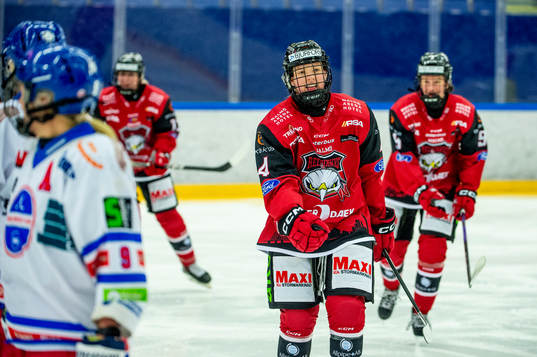 Malmö Redhawks Siobhan Birch jublar