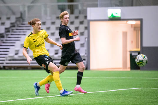 Mjällbys Benjamin Alija och Nordsjällands Daniel