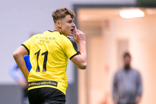 Mjällbys Lucas Nennesson jublar