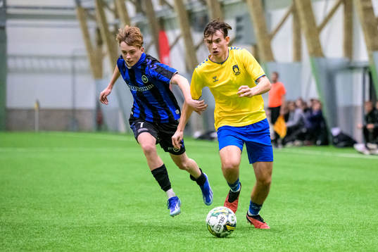 Odenses Hjalte Boe och Bröndbys Adam Claridge