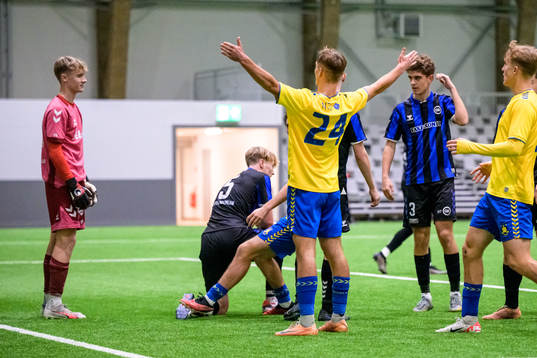 Bröndbys Lukas Larsen jublar