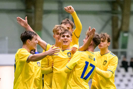 Bröndbys Lukas Larsen jublar