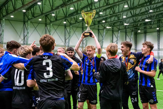 Odenses Mikkel Juul jublar