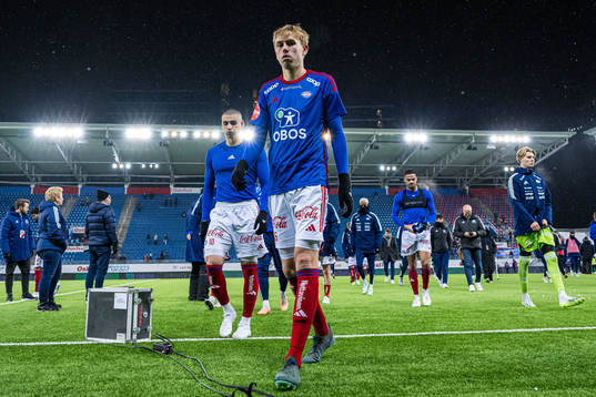 Mohamed Ofkir and Elias Hagen of Vålerenga looks dejected
