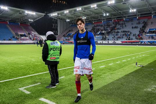 Magnus Riisnæs of Vålerenga looks dejected