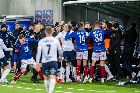 Brynjolfur Willumsson of Kristiansund, Aaron Kiil Olsen and