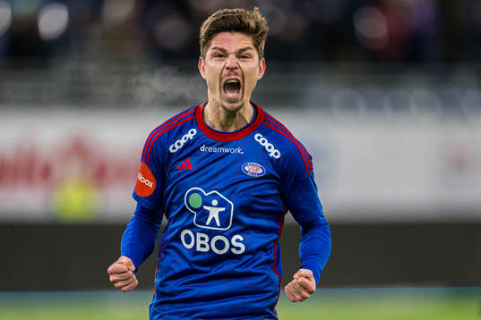 Torgeir Børven of Vålerenga celebrates