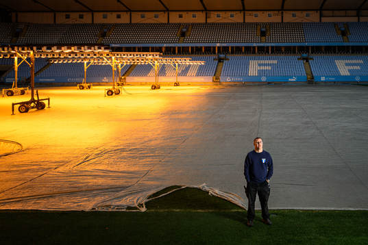 Christoffer Karlsson, planskötare på Eleda Stadion