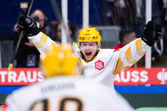 Oskar Nilsson of Skellefteå celebrates