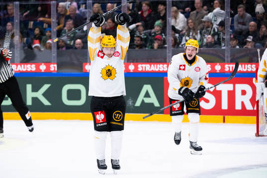 Oskar Nilsson of Skellefteå celebrates