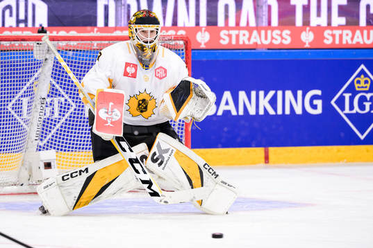goaltender Linus Söderström of Skellefteå
