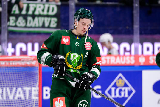 Joakim Nygård of Färjestad looks dejected