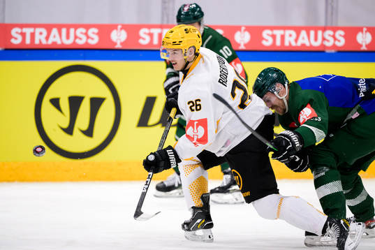 Simon Robertsson of Skellefteå and Joel Kellman of