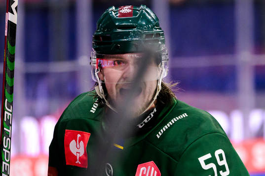 Linus Johansson of Färjestad looks dejected