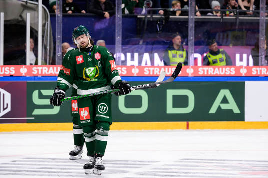 Linus Johansson of Färjestad looks dejected