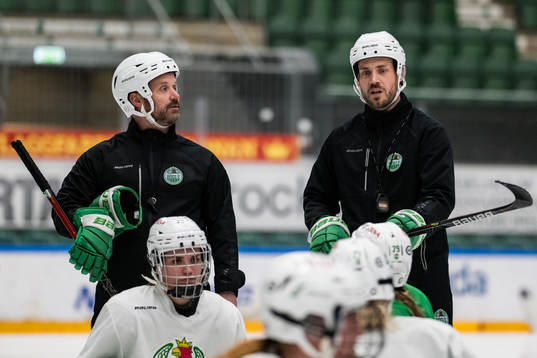 Assisterande tränare Tim Brithén och Tränare Julius