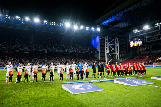 Players of FC Copenhagen and of Galatasaray