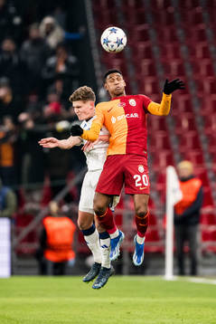 Elias Jelert of FC Copenhagen and Tete of Galatasaray