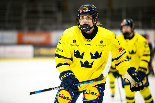 Sveriges Hanna Thuvik jublar