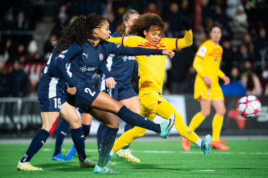 Isabella Obaze of FC Rosengård and Vicky Lopez of Barcelona