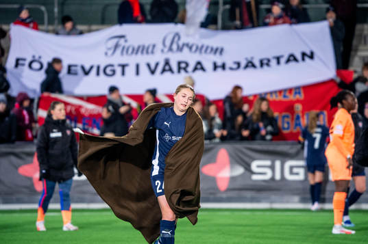 Hanna Andersson of FC Rosengård looks dejected