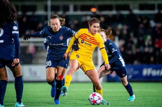 Mariona Caldentey of Barcelona and Athinna Persson Lundgren
